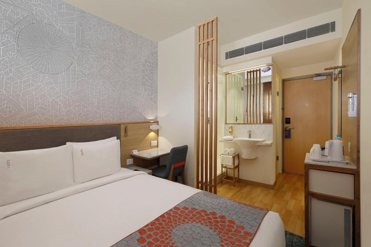 Holiday Inn Express Ahmedabad Prahlad Nagar By Ihg Εξωτερικό φωτογραφία